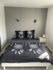 Chambre cosy avec sa salle de bain