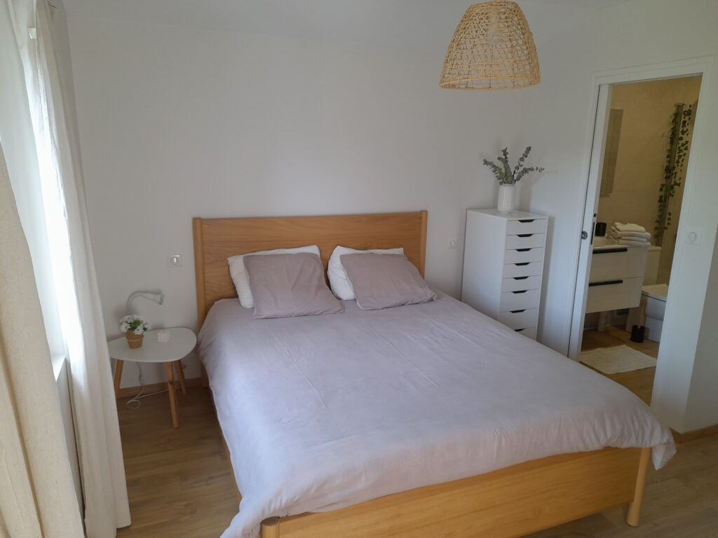 Chambre tout confort à la campagne
