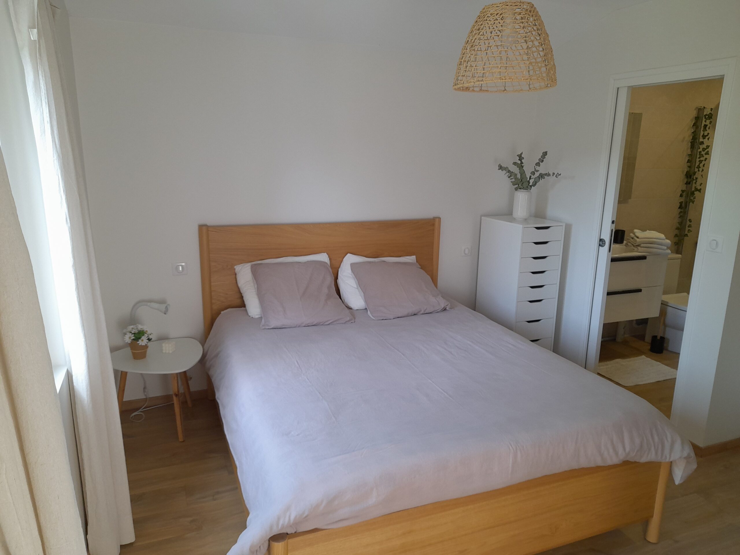 Chambre tout confort à la campagne